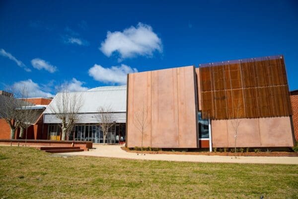 Ararat Gallery TAMA