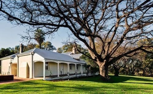 Linton & Kay: Mandoon Estate