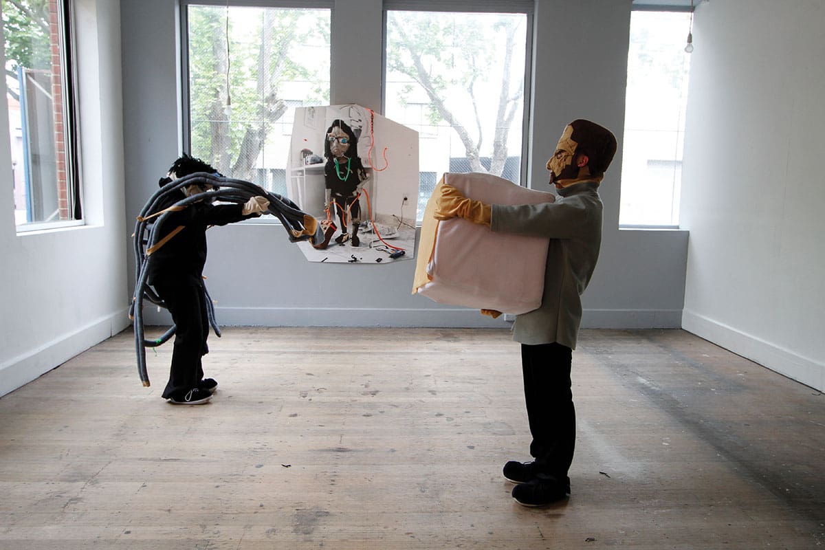 Of Stadiums and Construction Sites (Ne change rien pour que tout soit différent), a project by Lisa Radford