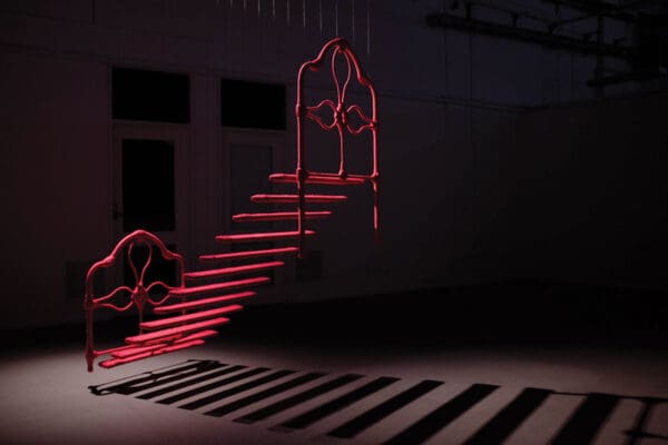 Ako ay may kaibigan, kasama ko kahit saan (I have a friend; where I go, they go)